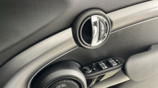 MINI Hatchback 1.5 Cooper Exclusive 5dr Auto Petrol Hatchback